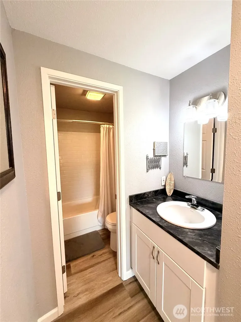 8903 Crescent Bar Road Quincy WA 98848