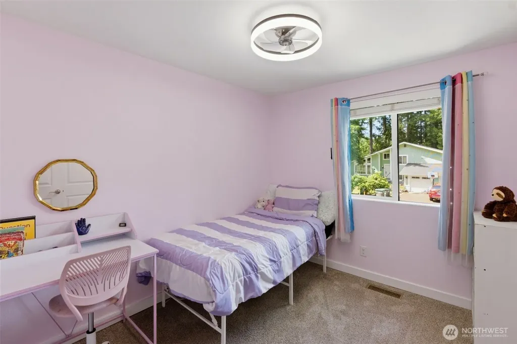 4002 SE Cameron Place Port Orchard WA 98366