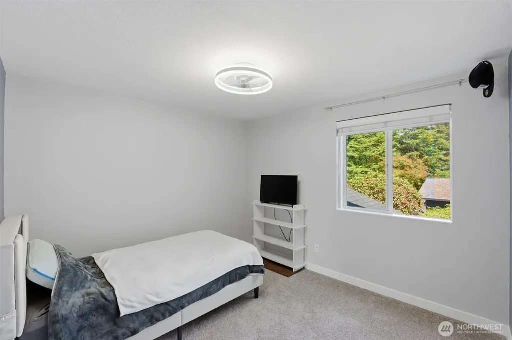 4002 SE Cameron Place Port Orchard WA 98366