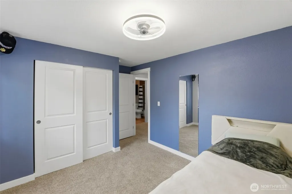 4002 SE Cameron Place Port Orchard WA 98366