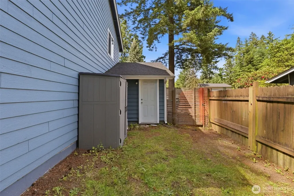 4002 SE Cameron Place Port Orchard WA 98366
