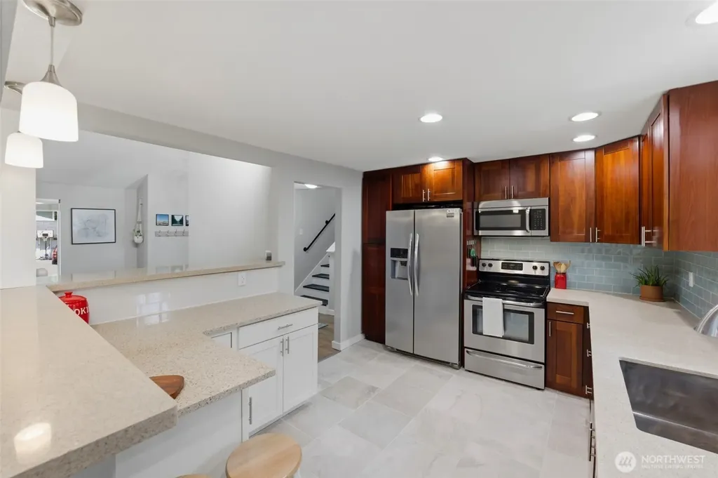 4002 SE Cameron Place Port Orchard WA 98366