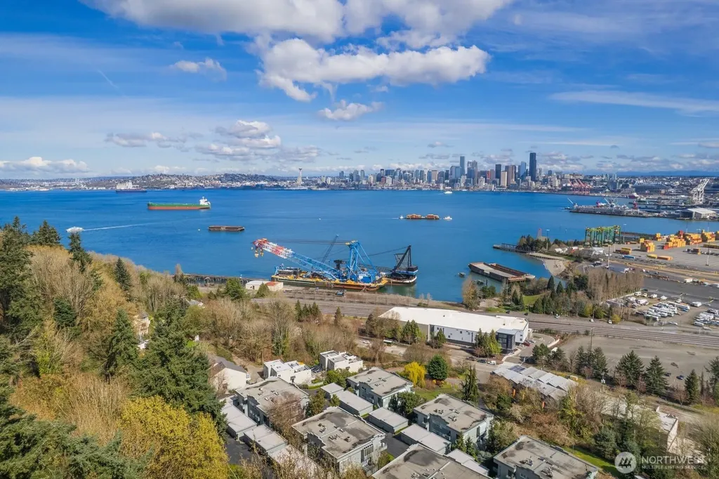 2349 Harbor Avenue SW Seattle WA 98126