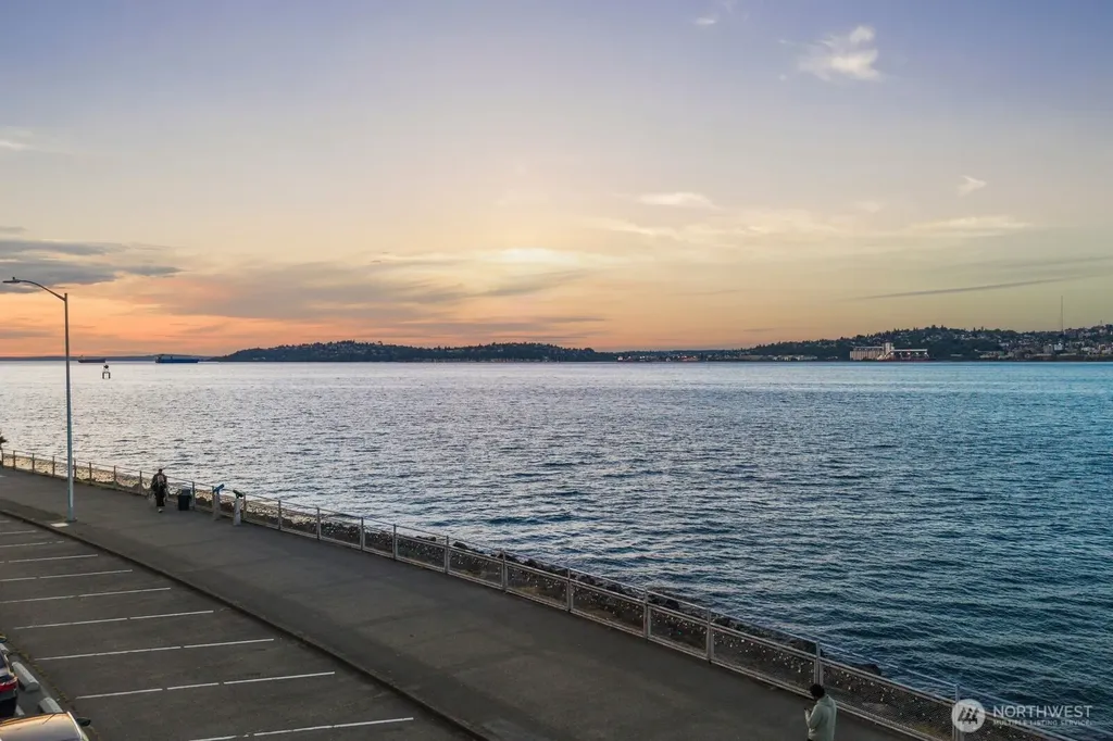 2349 Harbor Avenue SW Seattle WA 98126