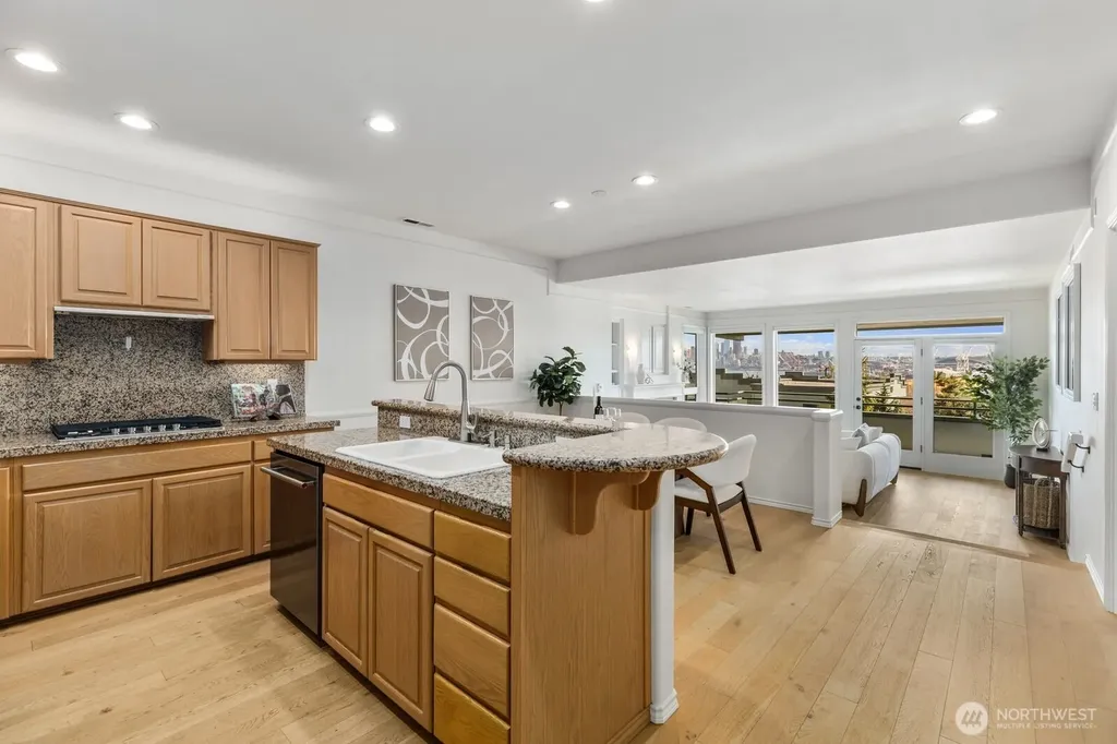 2349 Harbor Avenue SW Seattle WA 98126