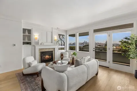 2349 Harbor Avenue SW Seattle WA 98126