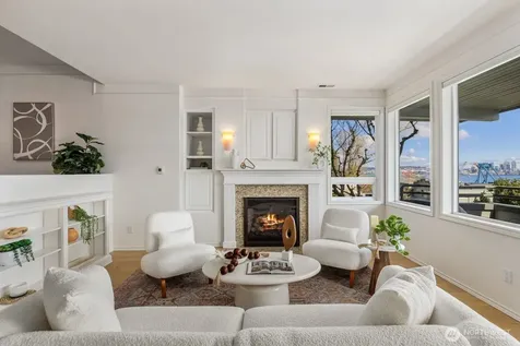 2349 Harbor Avenue SW Seattle WA 98126