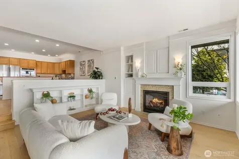 2349 Harbor Avenue SW Seattle WA 98126