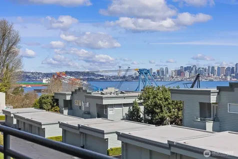 2349 Harbor Avenue SW Seattle WA 98126
