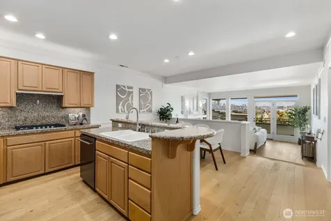 2349 Harbor Avenue SW Seattle WA 98126