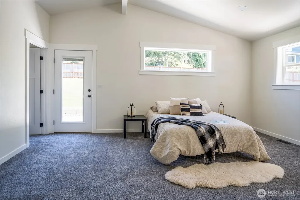 2206 15th Avenue Milton WA 98354