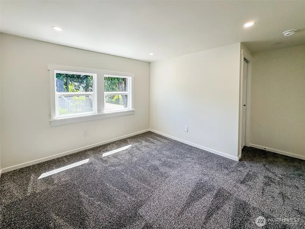 2206 15th Avenue Milton WA 98354
