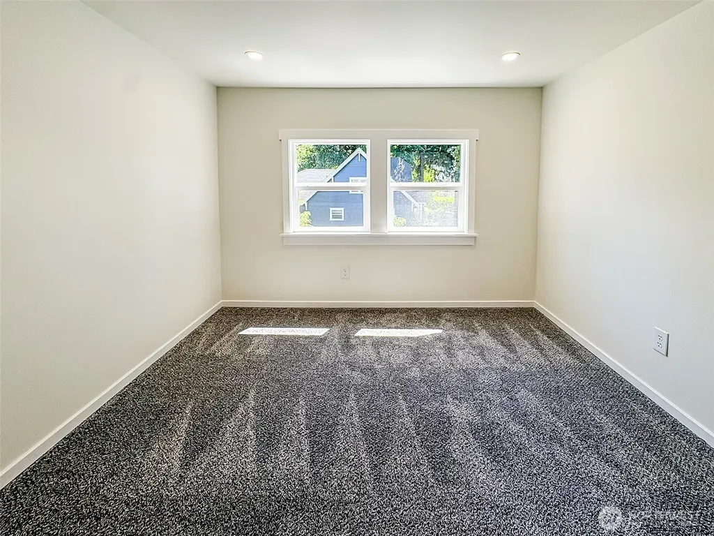 2206 15th Avenue Milton WA 98354