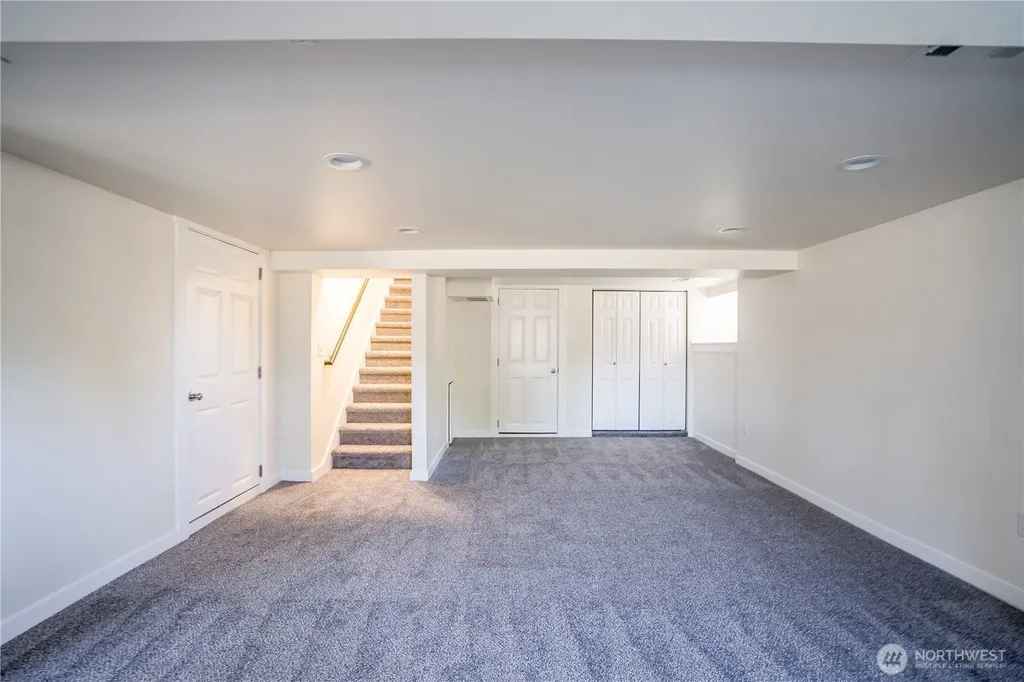 2206 15th Avenue Milton WA 98354