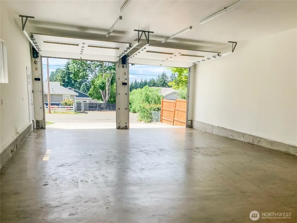 2206 15th Avenue Milton WA 98354