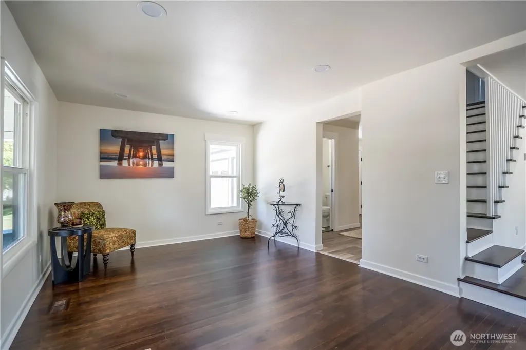 2206 15th Avenue Milton WA 98354