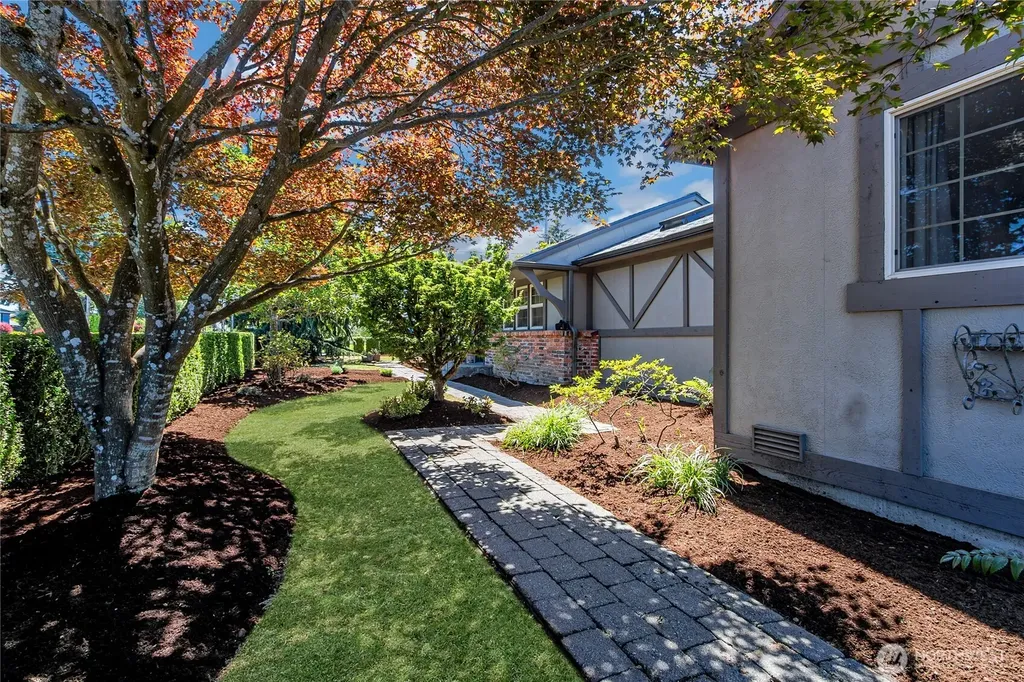 1302 N Cheyenne Street Tacoma WA 98406