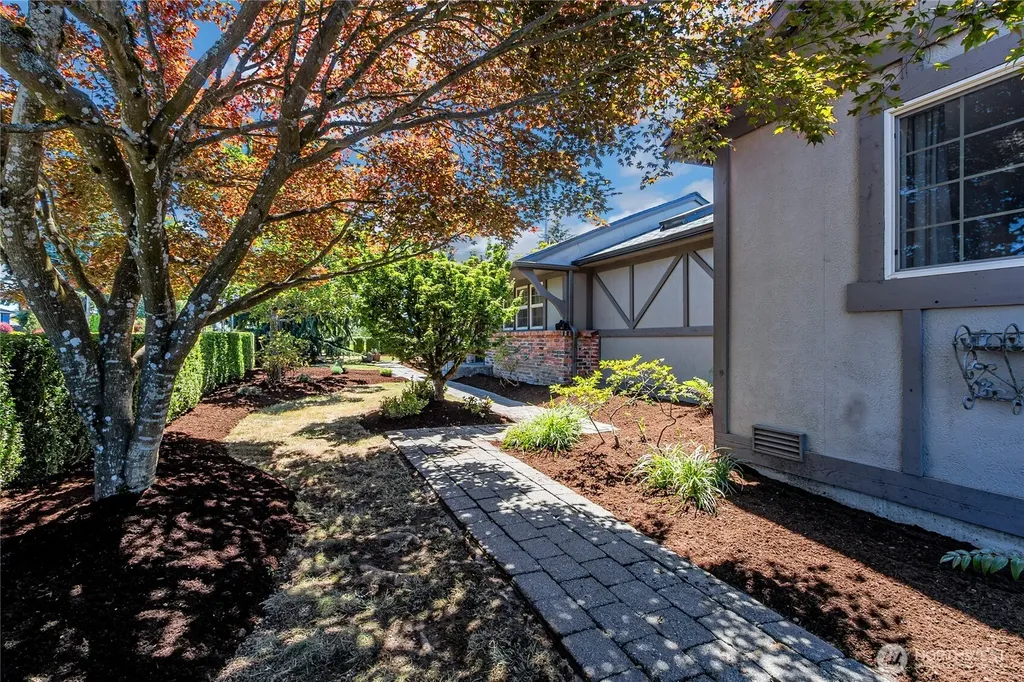 1302 N Cheyenne Street Tacoma WA 98406