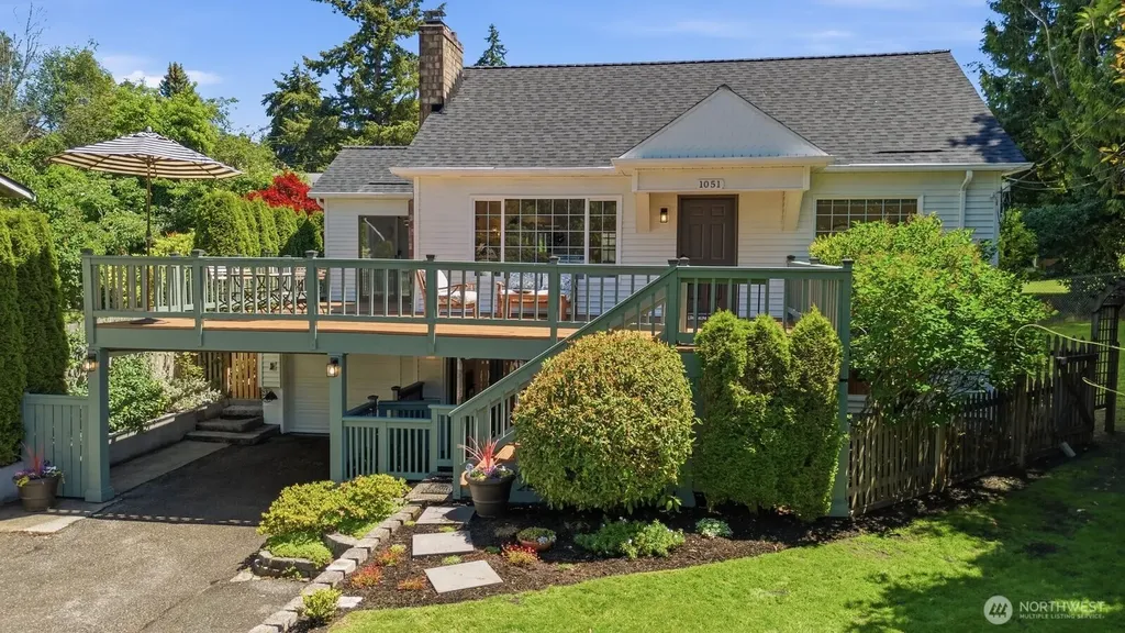 1051 2nd Avenue S Edmonds WA 98020