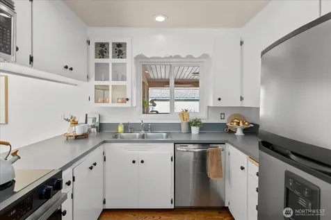 1051 2nd Avenue S Edmonds WA 98020