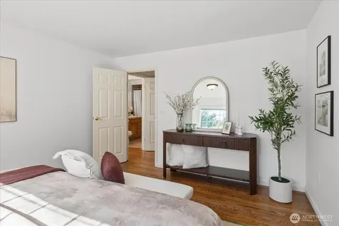 1051 2nd Avenue S Edmonds WA 98020