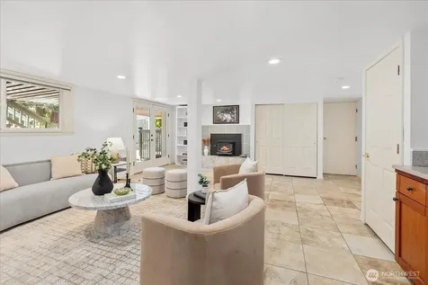 1051 2nd Avenue S Edmonds WA 98020