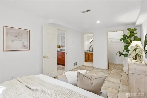 1051 2nd Avenue S Edmonds WA 98020