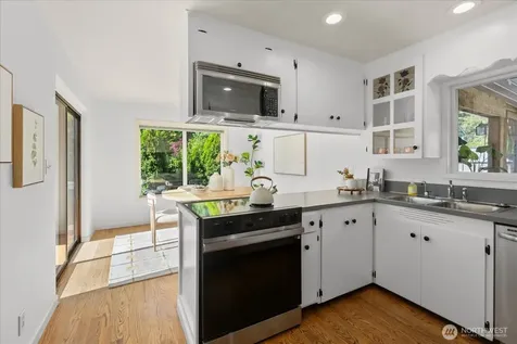 1051 2nd Avenue S Edmonds WA 98020