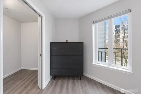 3028 Western Avenue Seattle WA 98121