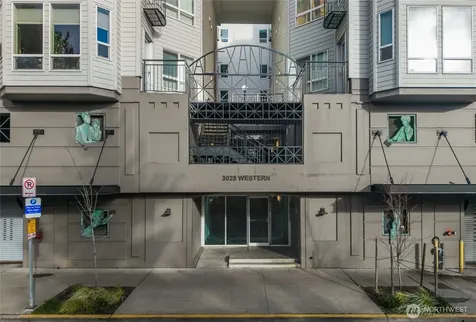 3028 Western Avenue Seattle WA 98121