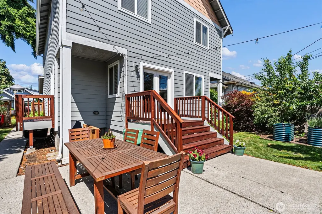 1225 N Anderson Street Tacoma WA 98406