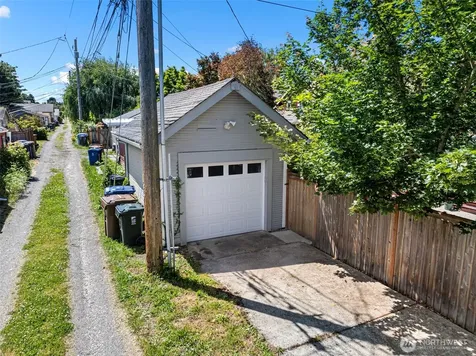 1225 N Anderson Street Tacoma WA 98406