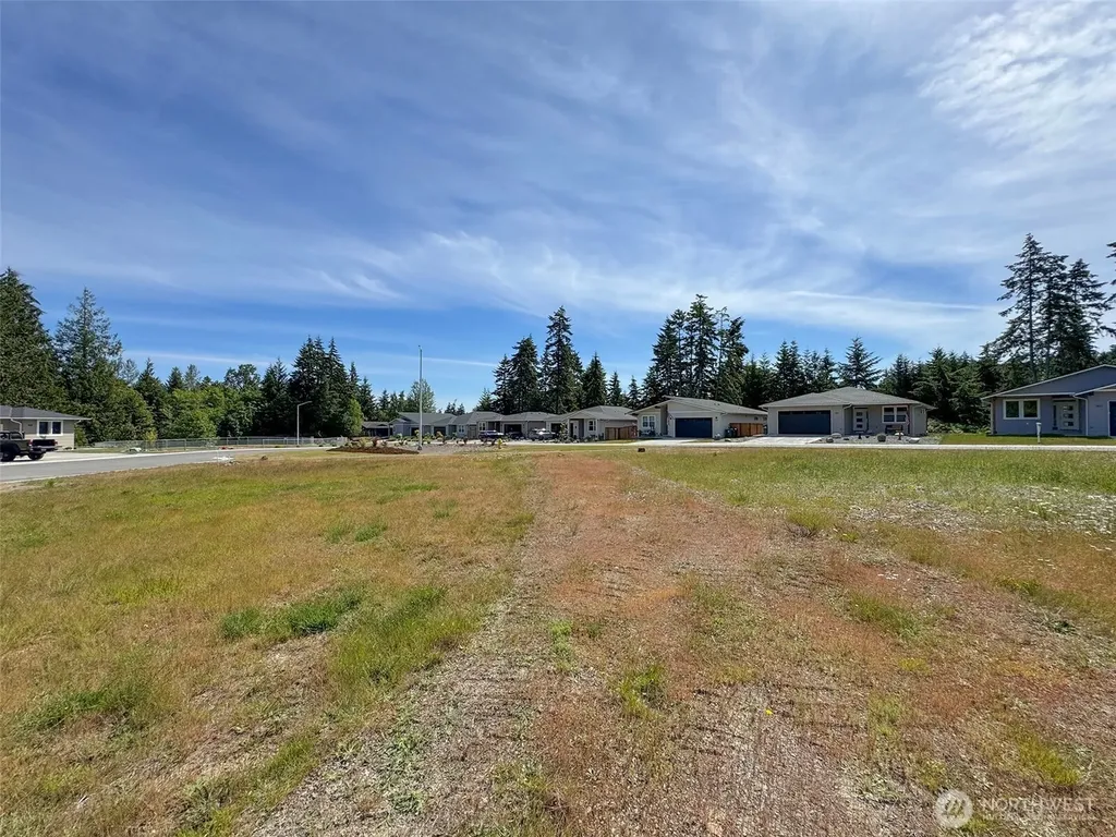 1412 Discovery Loop Port Angeles WA 98363