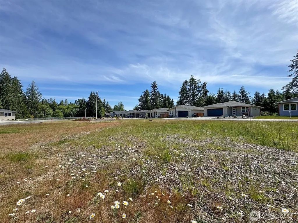 1412 Discovery Loop Port Angeles WA 98363