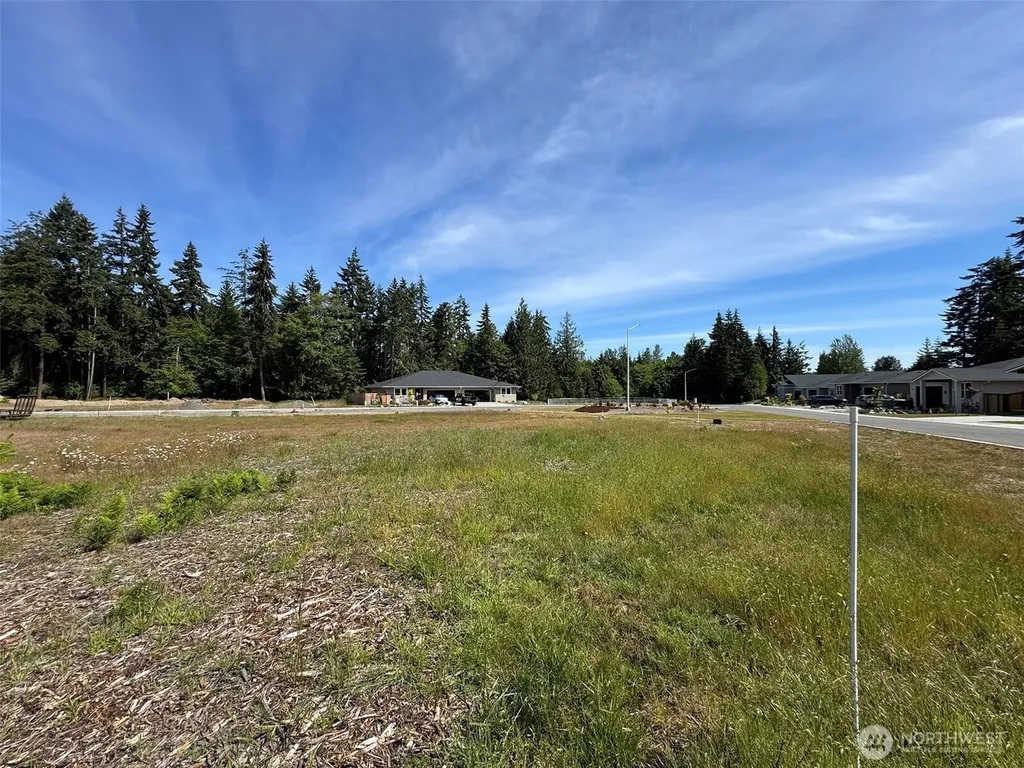 1412 Discovery Loop Port Angeles WA 98363