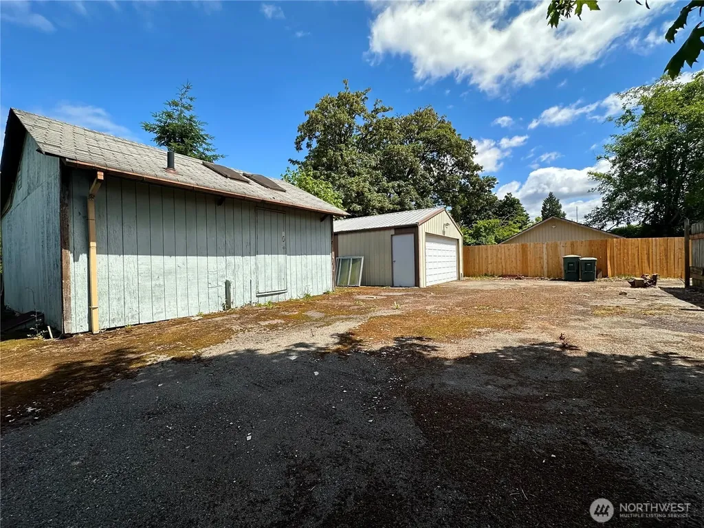 1336 S 279th Street Des Moines WA 98198