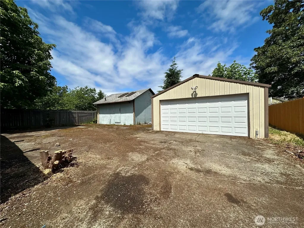 1336 S 279th Street Des Moines WA 98198