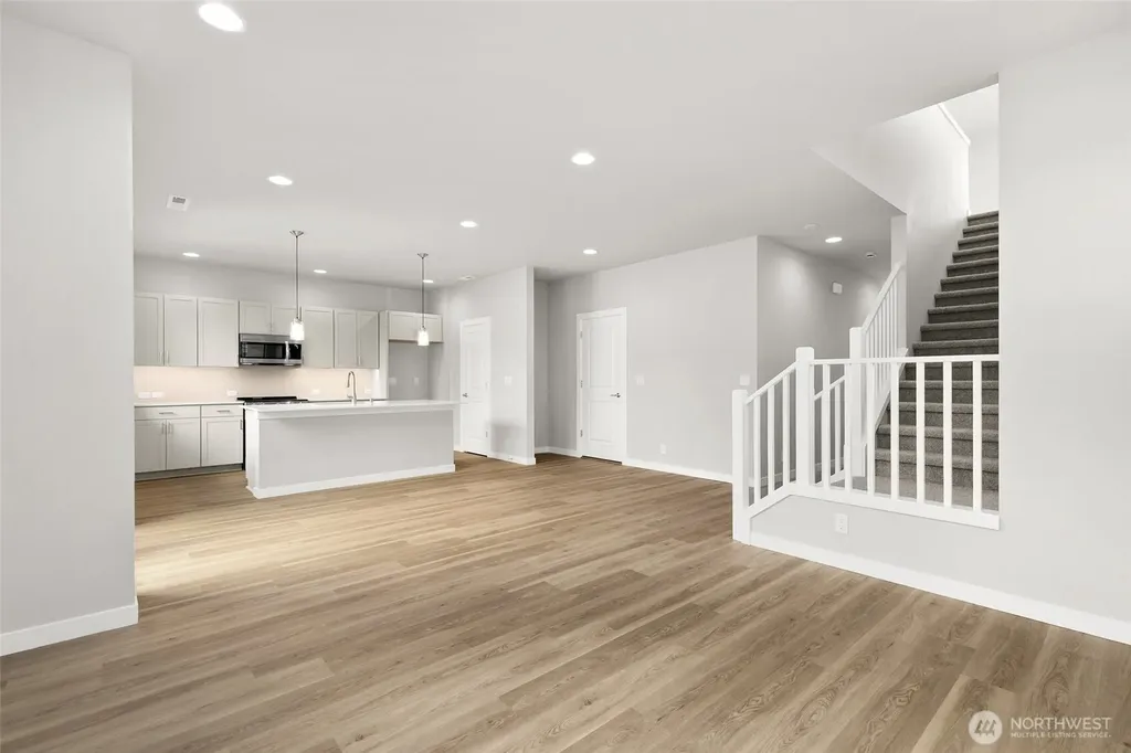 12611 SE 256th Place Kent WA 98030