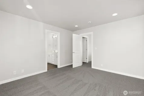 12611 SE 256th Place Kent WA 98030