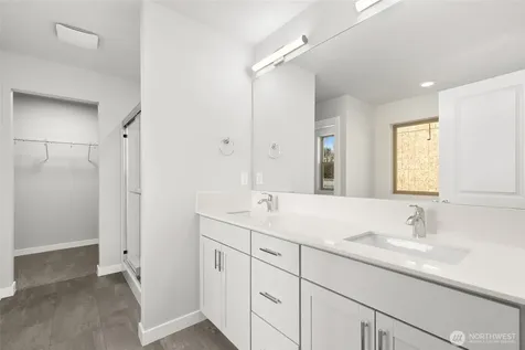 12611 SE 256th Place Kent WA 98030