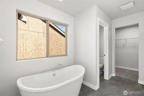12611 SE 256th Place Kent WA 98030