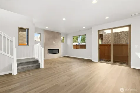 12611 SE 256th Place Kent WA 98030
