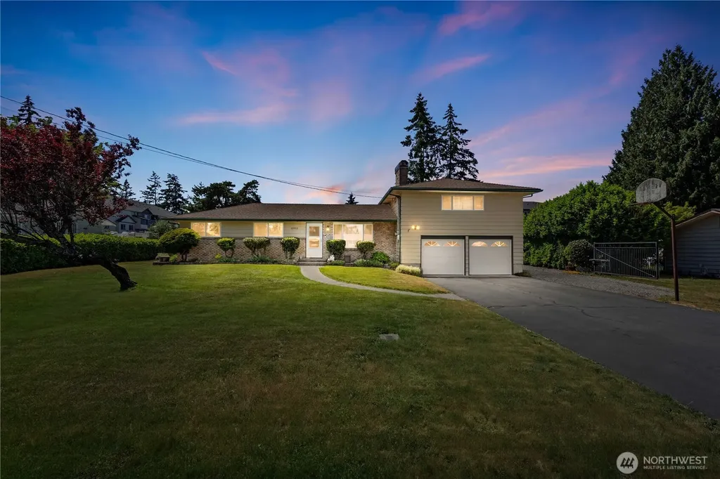 13912 2nd Avenue Ct E Tacoma WA 98445