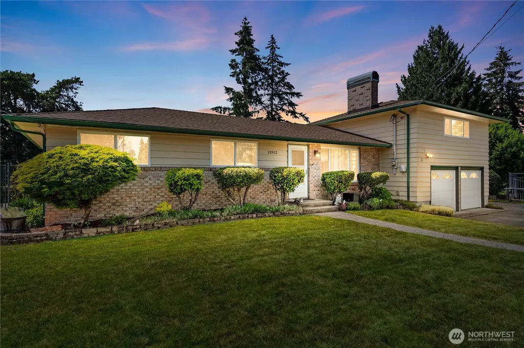 13912 2nd Avenue Ct E Tacoma WA 98445