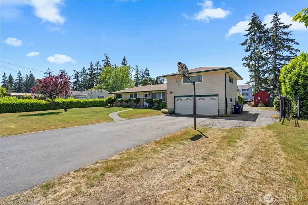 13912 2nd Avenue Ct E Tacoma WA 98445