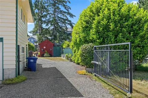 13912 2nd Avenue Ct E Tacoma WA 98445