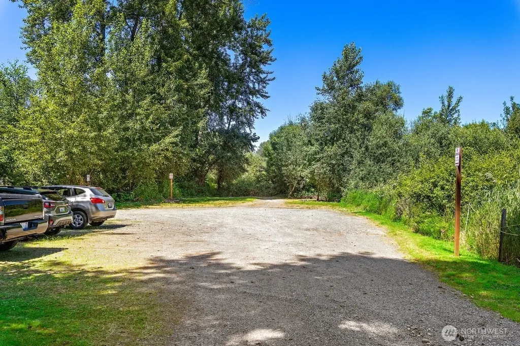 4605 170th Place NE Redmond WA 98052