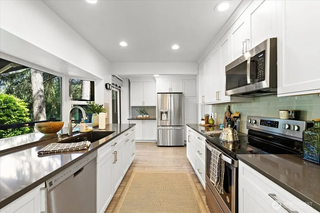 4605 170th Place NE Redmond WA 98052