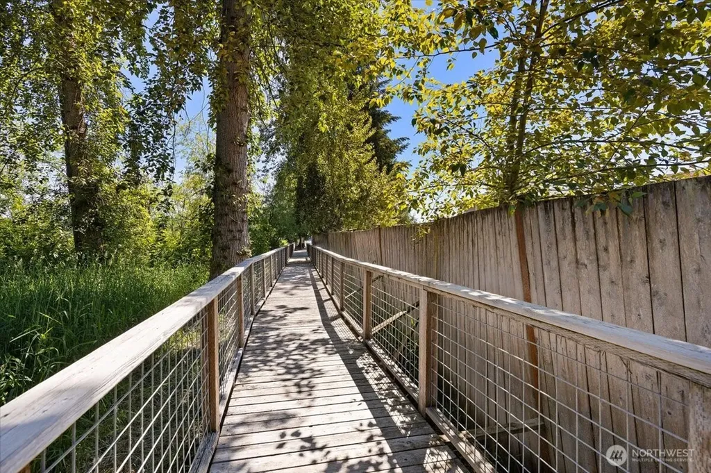 4605 170th Place NE Redmond WA 98052