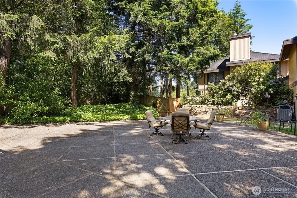 4605 170th Place NE Redmond WA 98052